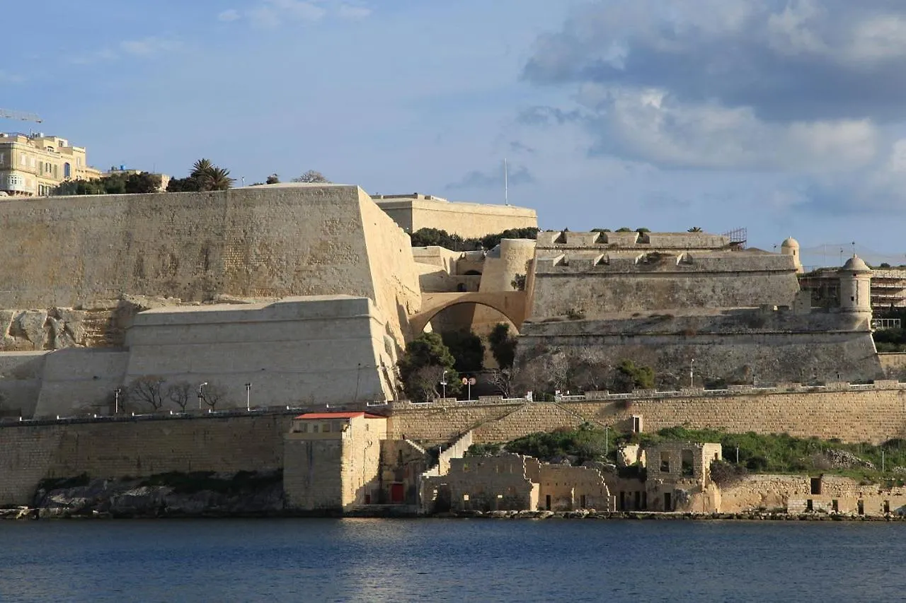 Apartment A Stylish Holiday Home In Malta'S Capital Valletta